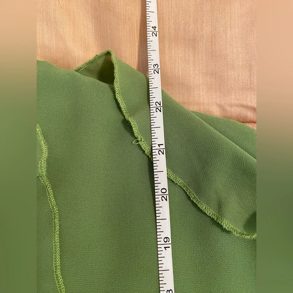 Chic Green Ruffle Blouse - Picture 8 of 8